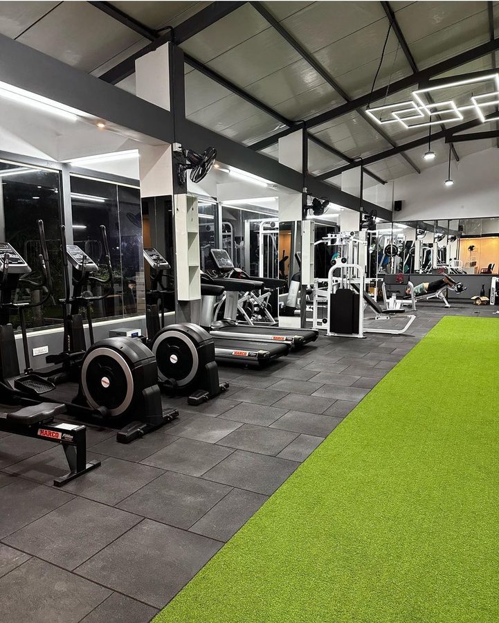 Fitness Garage cardio area